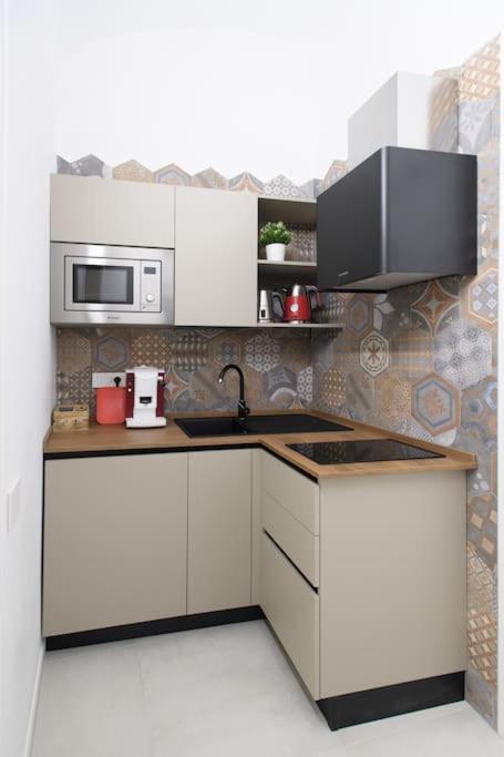 Alessia Holiday House 90Mq Salerno Centro Εξωτερικό φωτογραφία
